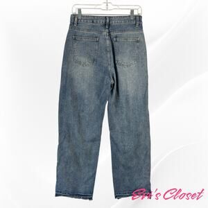 Jeans Women's Sz M. 8-10 BOHO Blue Frayed Seams Fringed Bottoms, Trendy